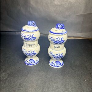 Vintage Blue & White Ceramic Salt & Pepper Shakers Set